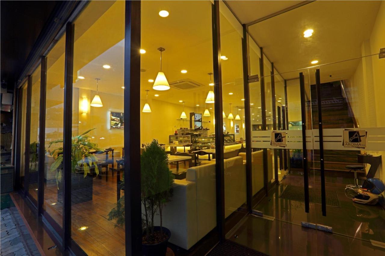 Cafe Aroma Inn Kandy Eksteriør billede
